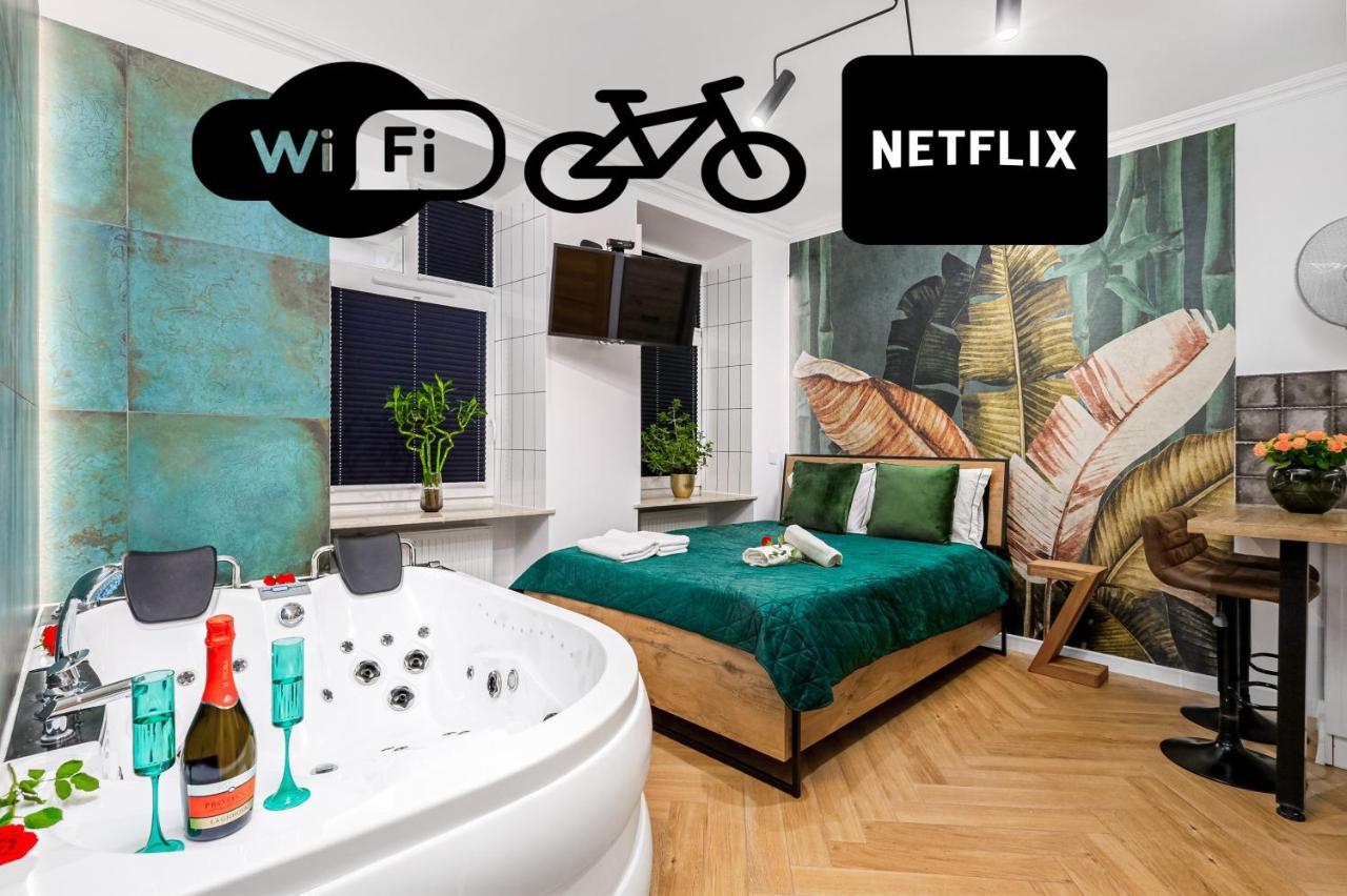 Jacuzzi & Bike Apartment, Krakow Exterior photo